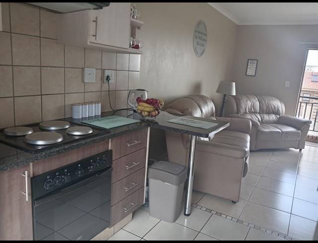 2 BEDROOM APARTMENT FOR SALE IN PRIMROSE HILL